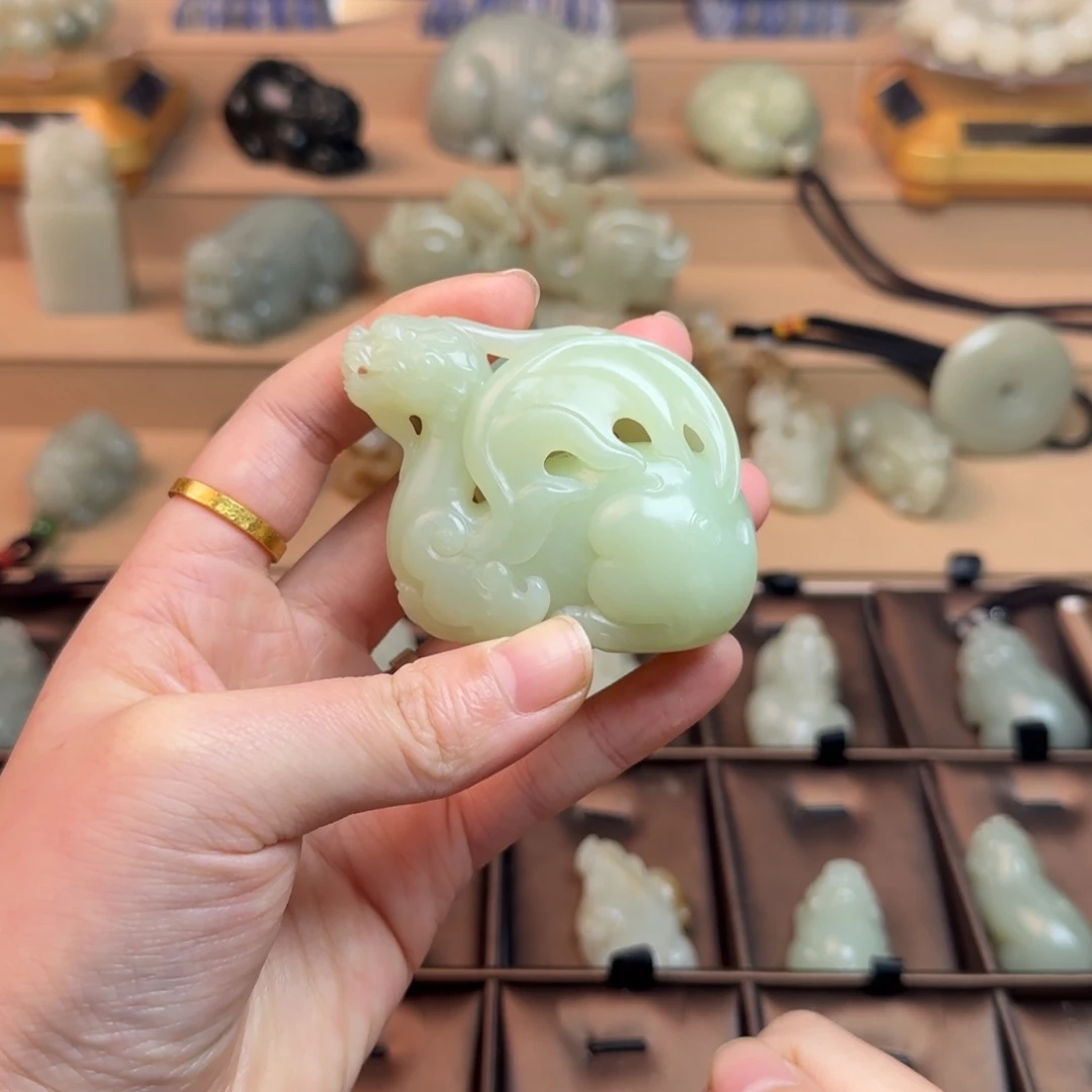 和田玉挂件未镶嵌