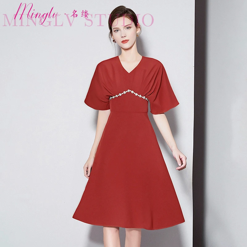 名缕女设计感女装连衣裙2025年新款夏季v领褶皱拼接短袖a字裙子