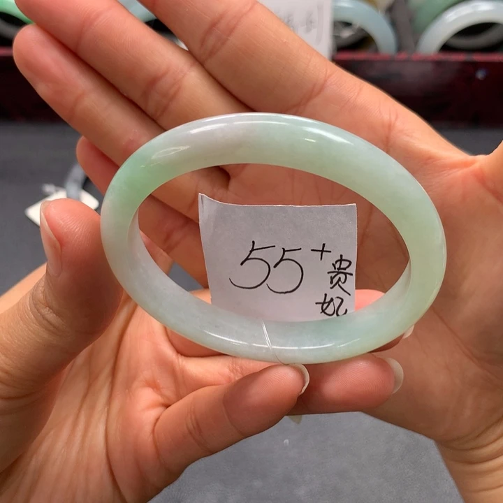 未镶嵌手镯翡翠手镯