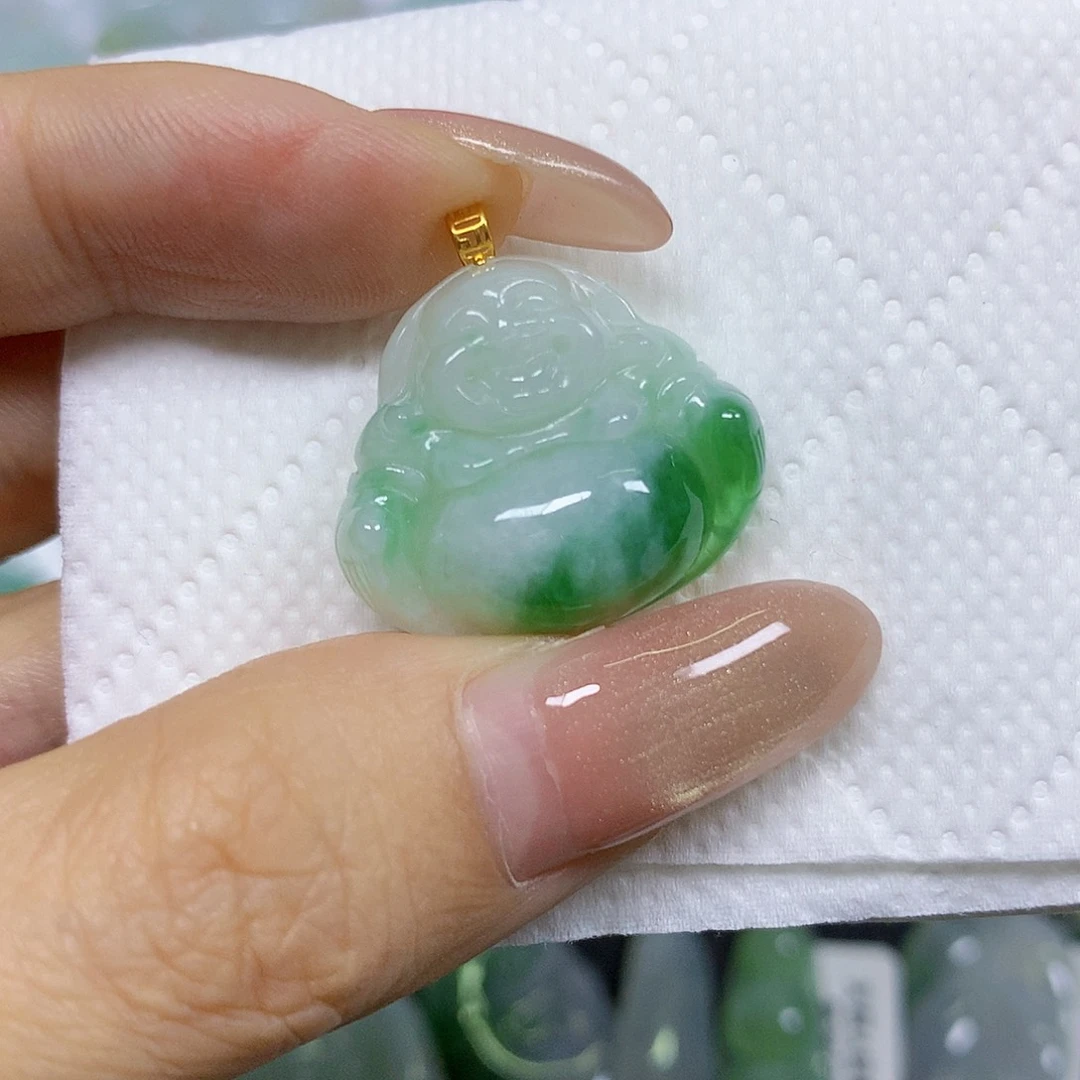 颈饰18K金镶嵌翡翠挂件