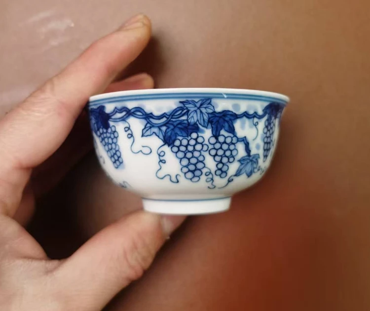 景德镇国企好瓷推荐青花葡萄主人杯062
