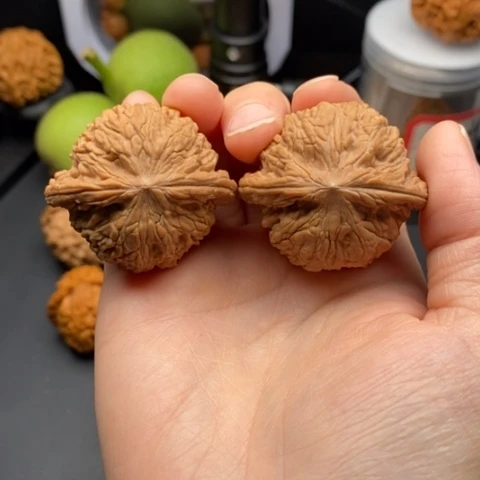 文玩核桃吊坠41磨盘精品