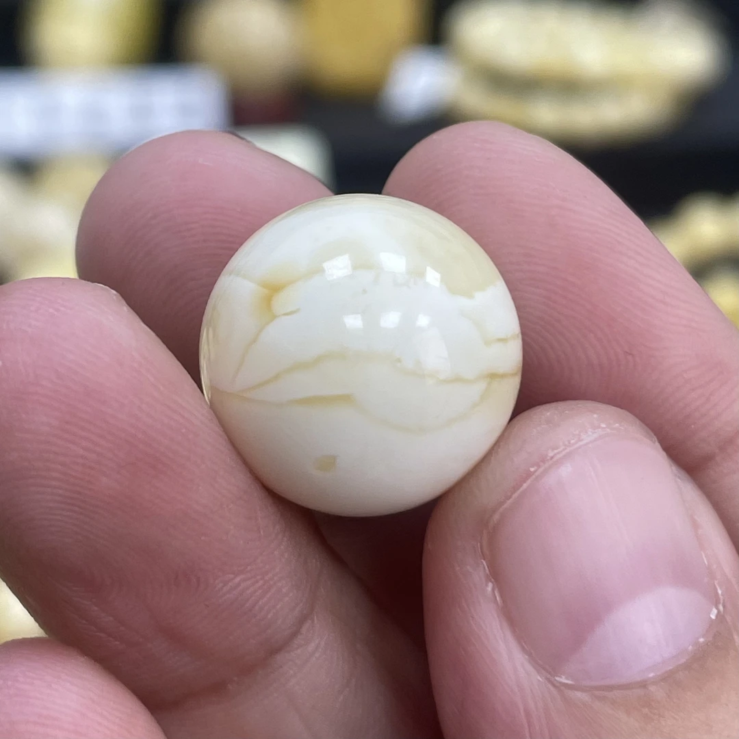 魔梵珠宝｜17mm俄料琥珀蜜蜡瓷白妖花