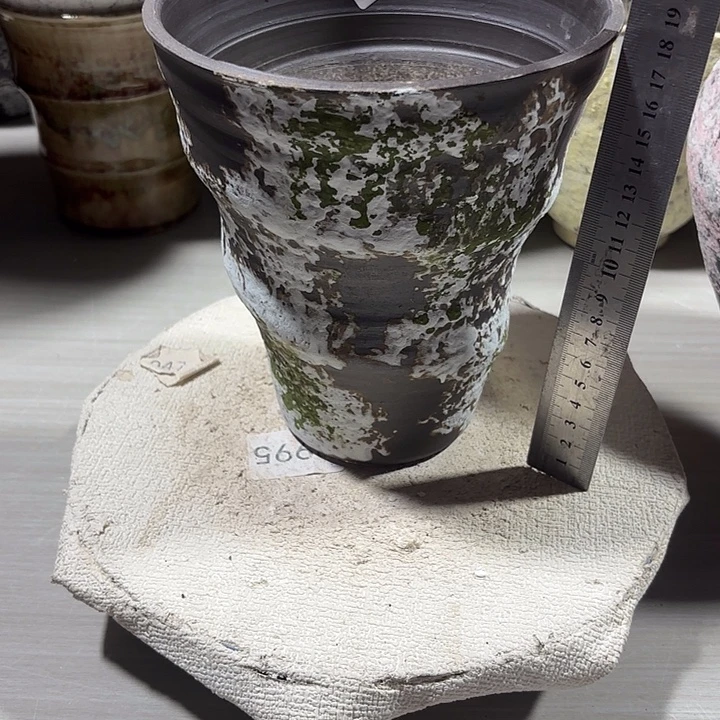 摆件高18，口15.5，无孔，6388
