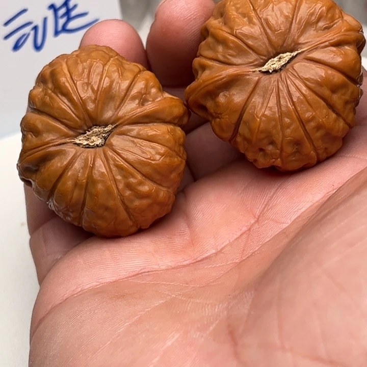 小***邓大叶紫檀（黑酸枝木类）