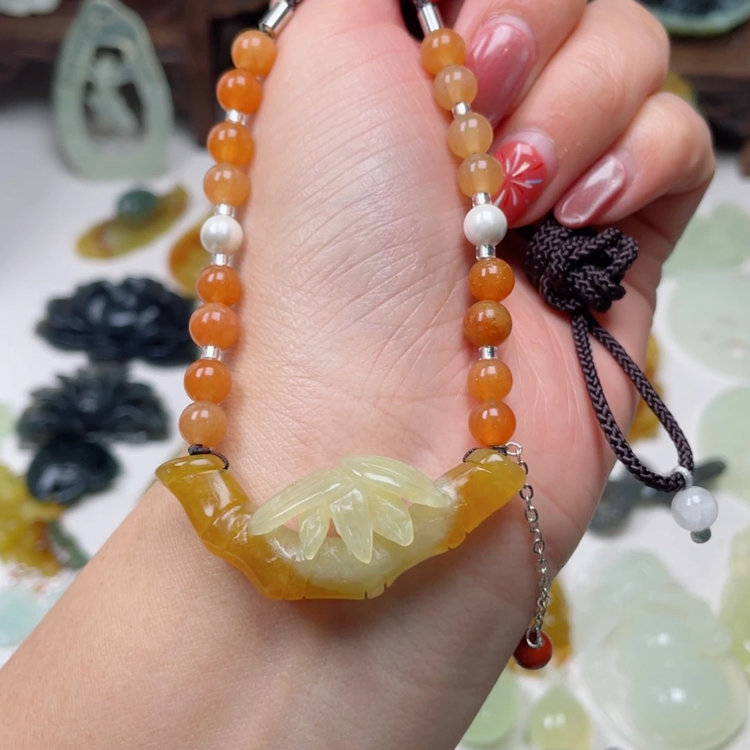 蛇纹石玉颈饰未镶嵌