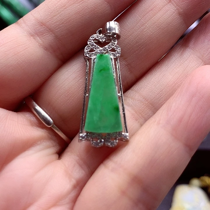 颈饰银S925镶嵌翡翠翡翠