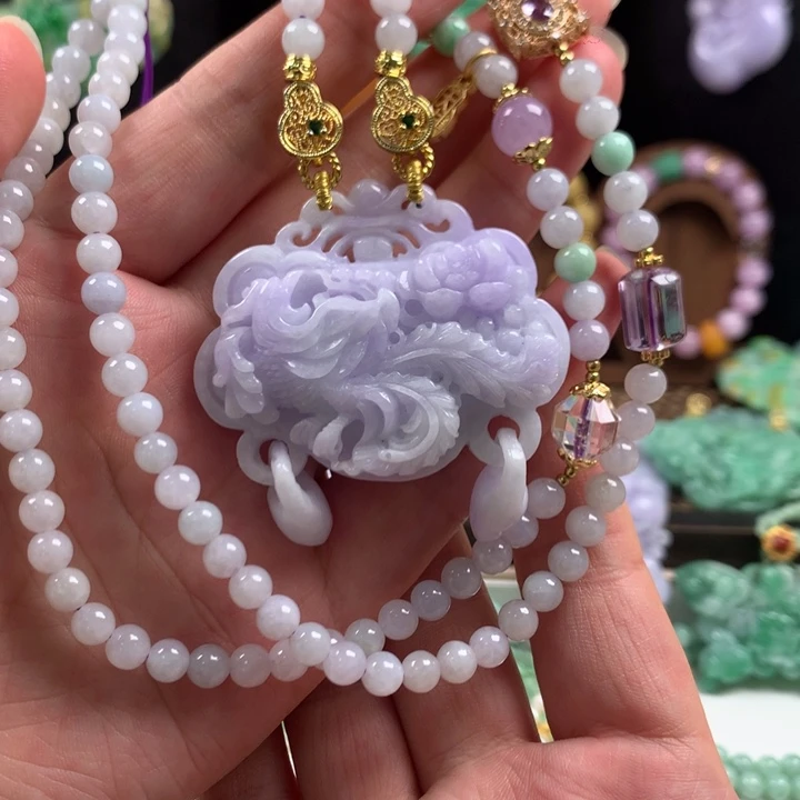 翡翠未镶嵌颈饰吊坠