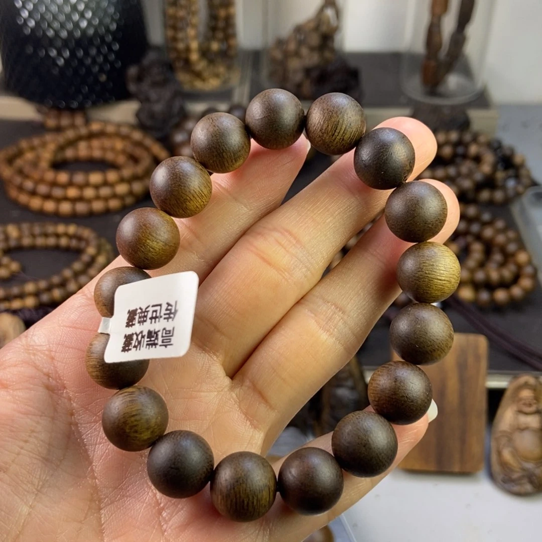 沉香手串高**鹰越南芽庄白