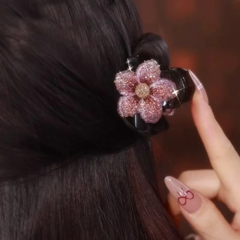 哈韩宅物春季新款桃花发夹后脑勺盘发花朵鲨鱼夹时尚百搭抓夹头饰