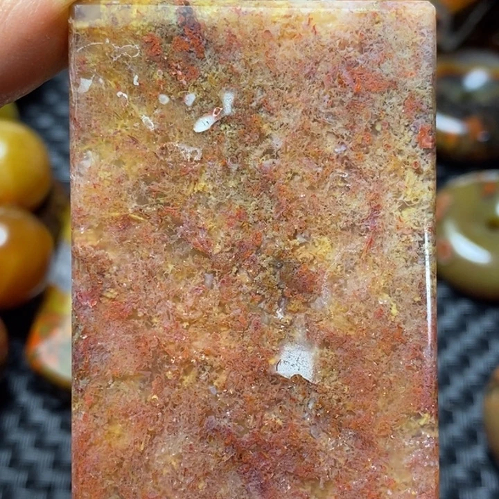 玛瑙/玉髓颈饰足铂镶嵌