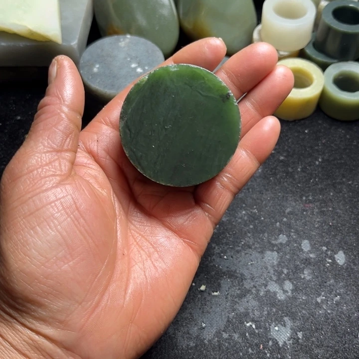 和田玉（糖玉）未镶嵌珠宝半成品