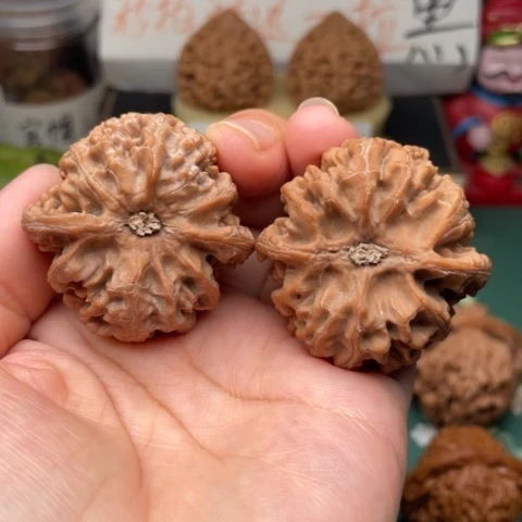 【闪购商品】把件文玩核桃42全品苹果园