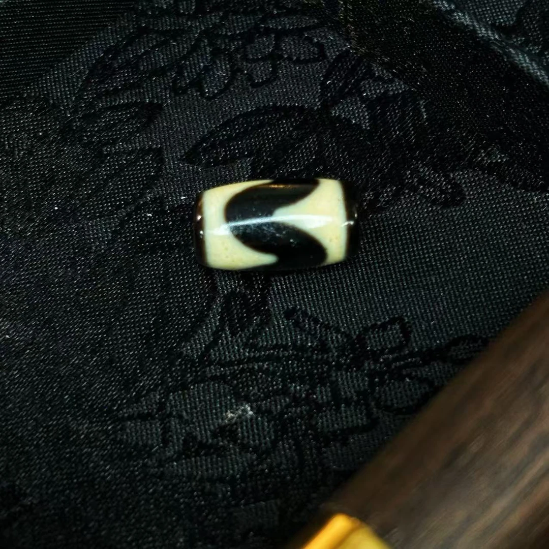 【壹芳珠宝】天然原矿虎牙玛瑙单珠19x10mm