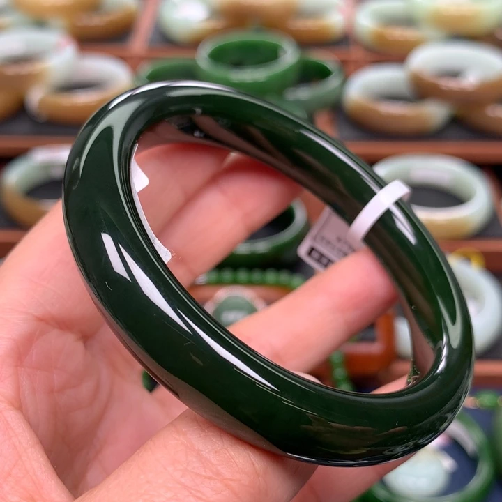 和田玉（碧玉）手镯未镶嵌59