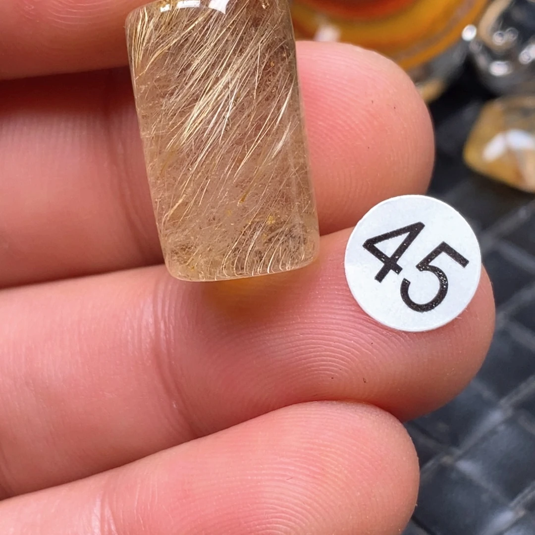 程***心水晶未镶嵌颈饰水晶