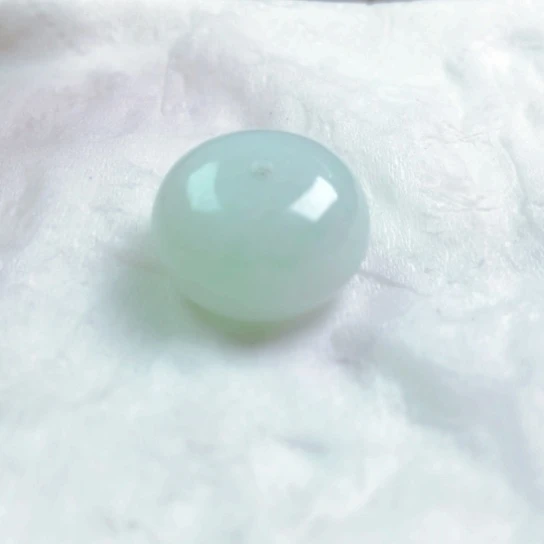 翡翠颈饰未镶嵌百*吊坠