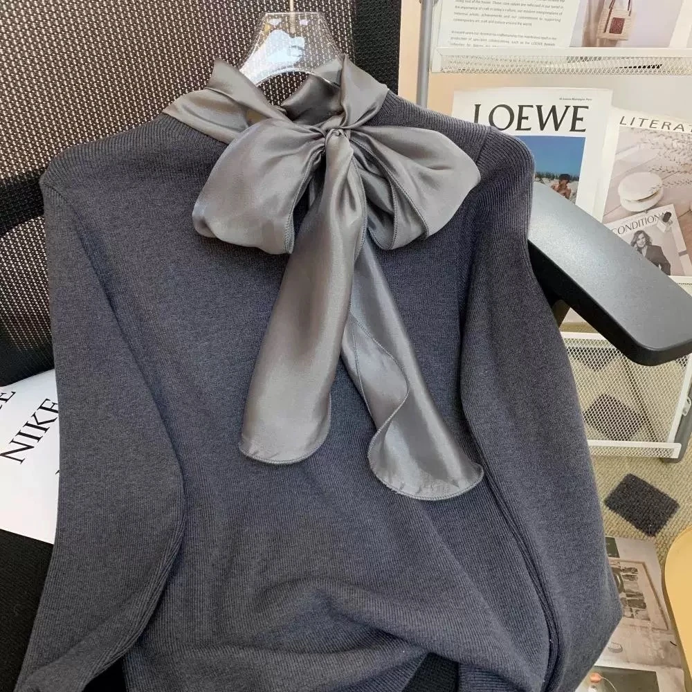 娇娇千金法式温柔新款时尚丝巾蝴蝶结拼接针织毛衣
