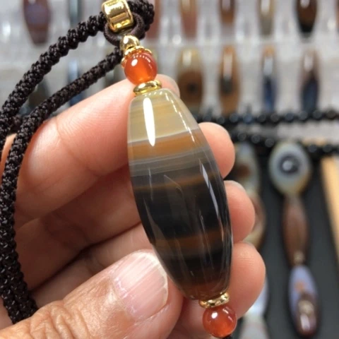 玛瑙/玉髓未镶嵌珠宝半成品