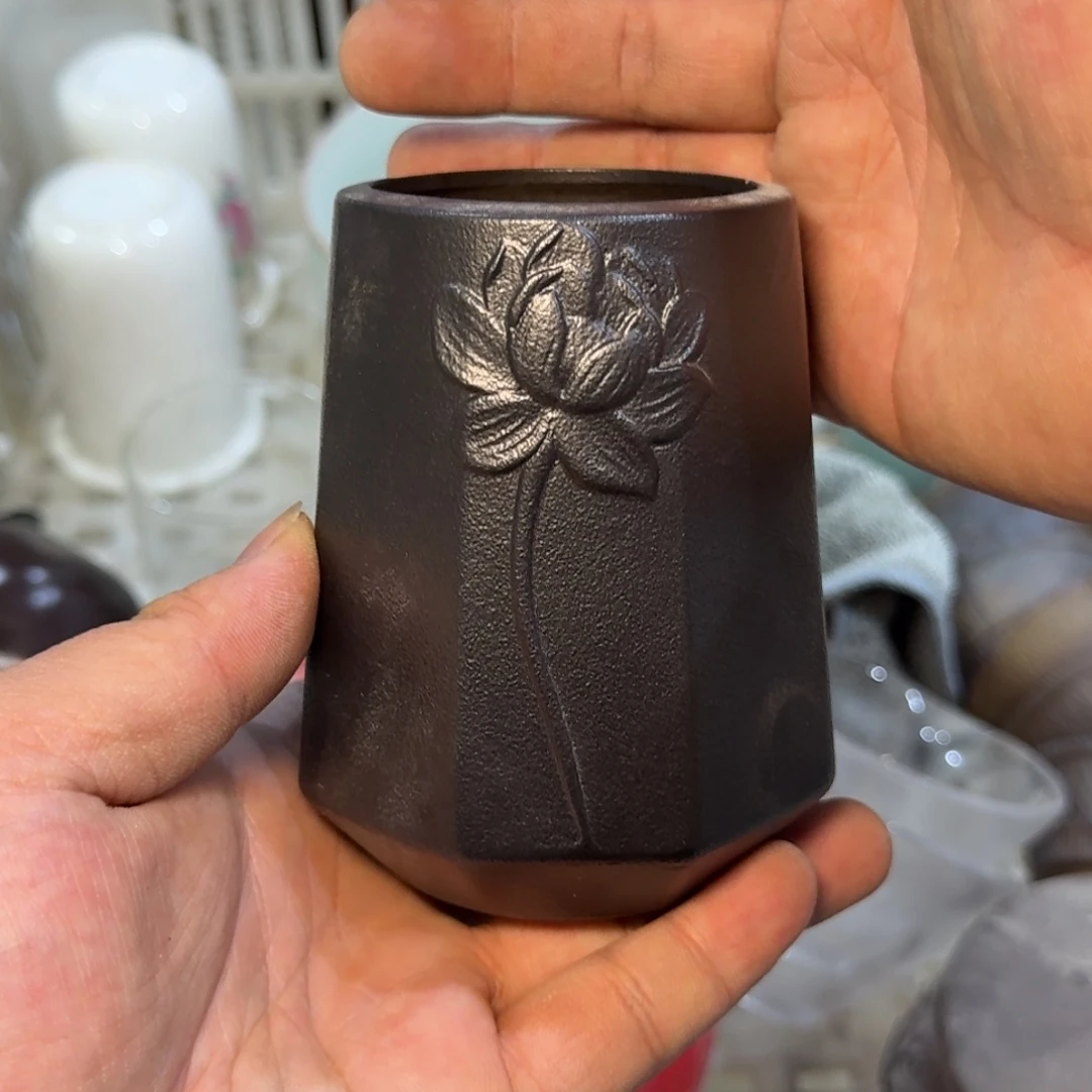 微瑕疵介意勿拍陶瓷器M600