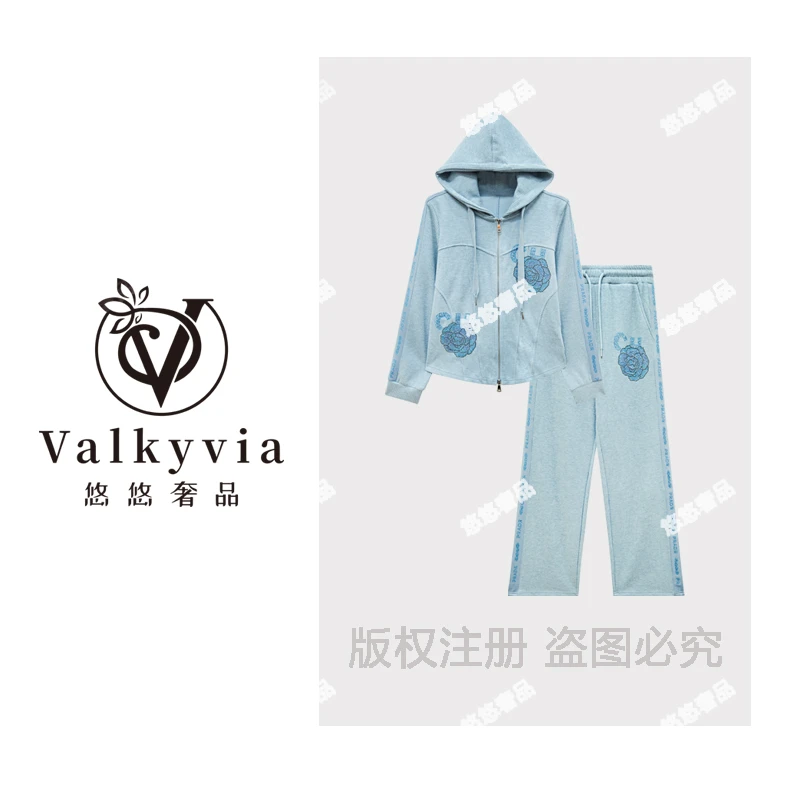 【Valkyvia/悠悠奢品】秋季烫钻山茶花休闲时尚连帽套装TZ0027