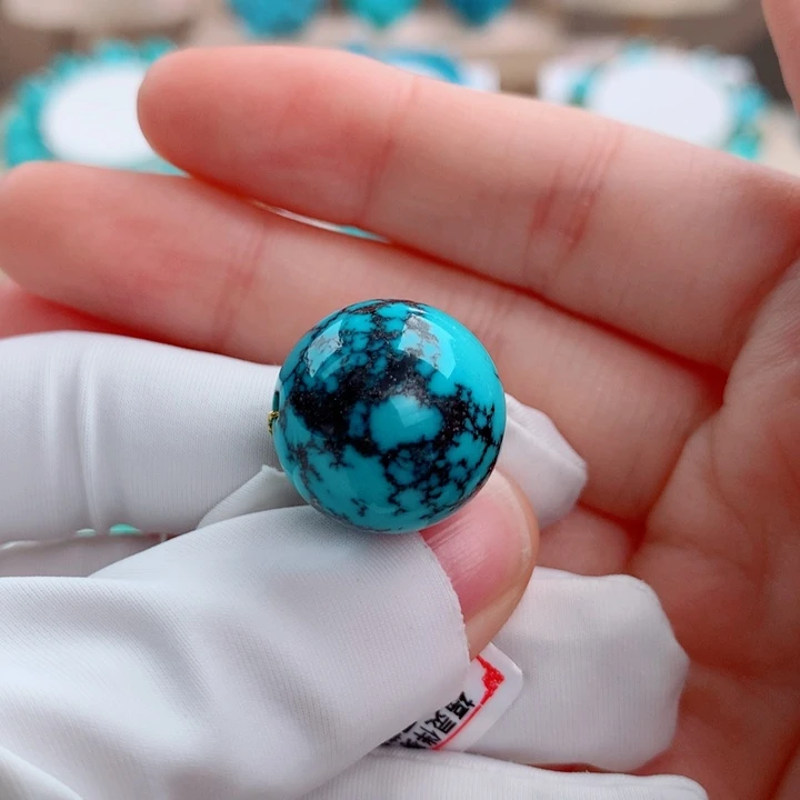 绿松石未镶嵌挂件