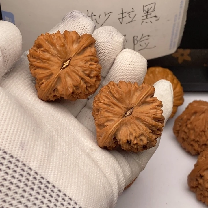 把件文玩核桃球形南疆石42