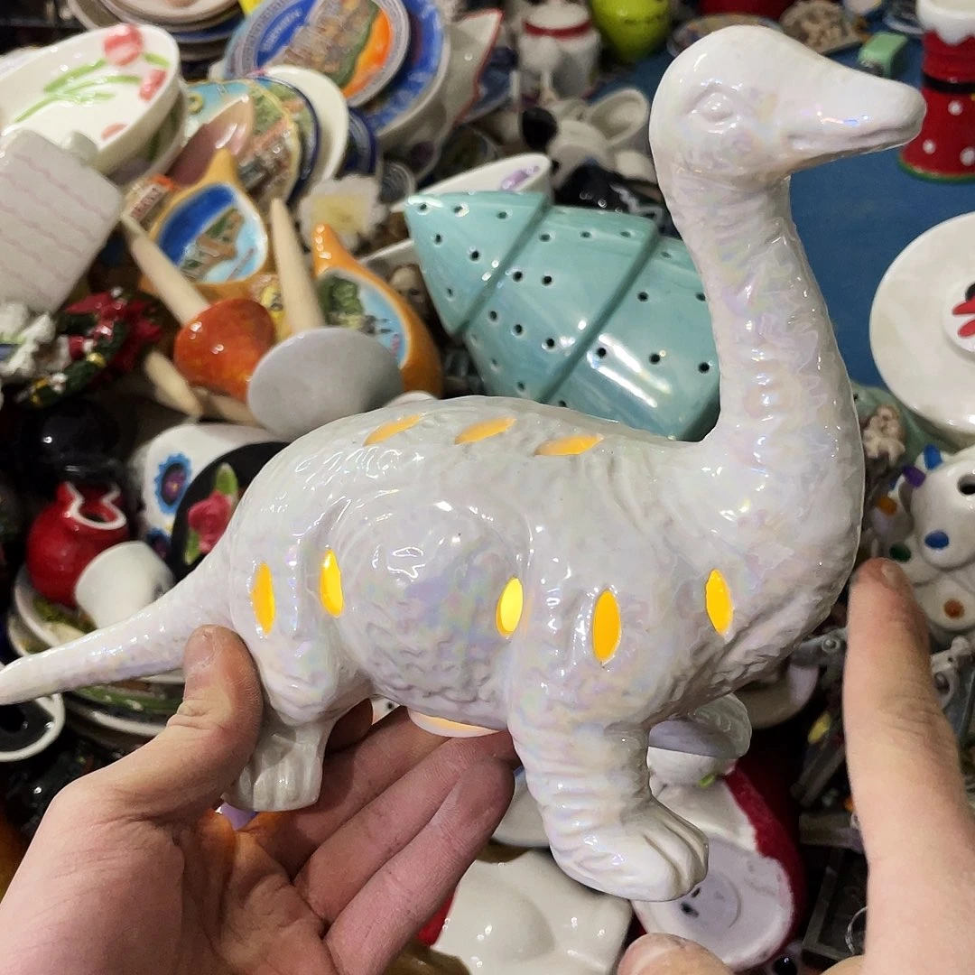 摆件     微瑕。