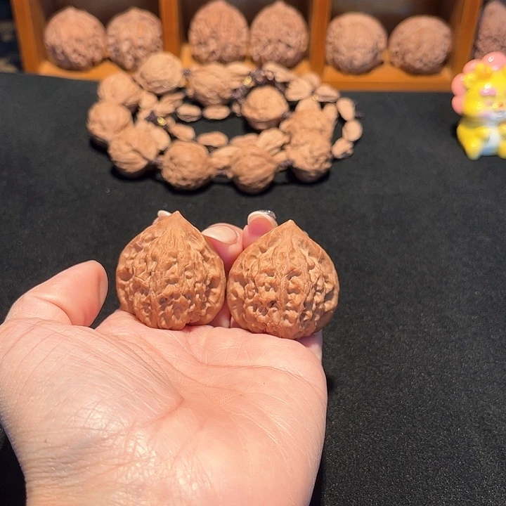 吊坠文玩核桃贵妃帽