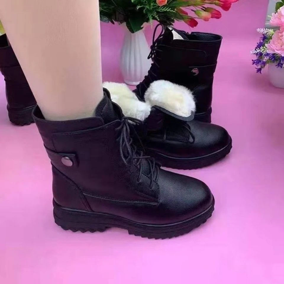 真皮女鞋马丁靴女新款冬厚底加绒保暖舒适棉靴软皮黑色女雪地靴