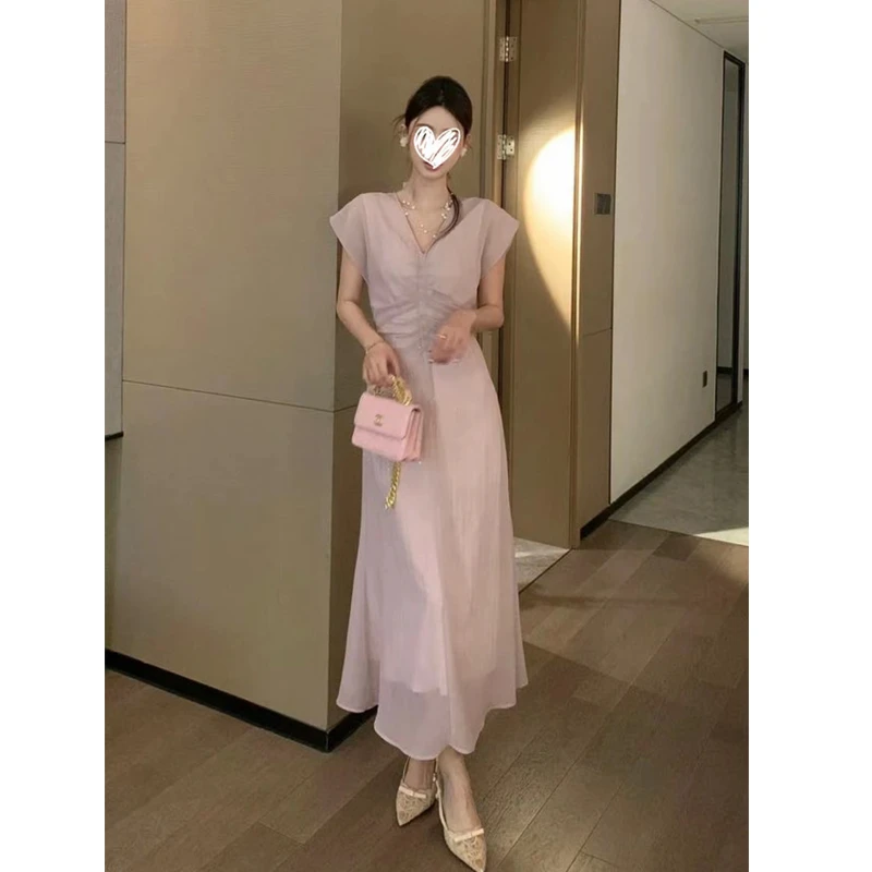 法式浪漫温柔V领度假风褶皱收腰短袖连衣裙