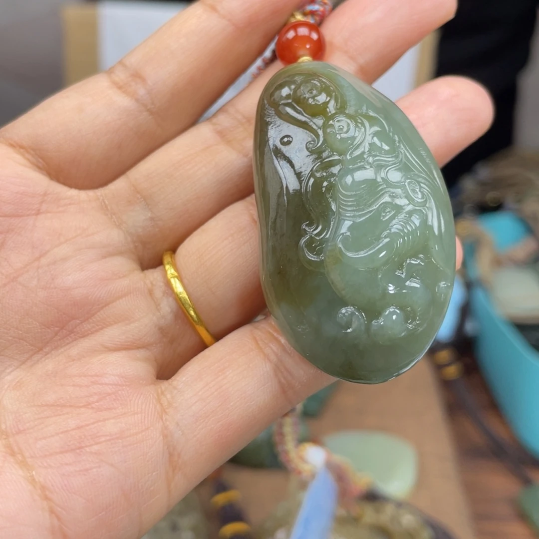 和田玉颈饰未镶嵌