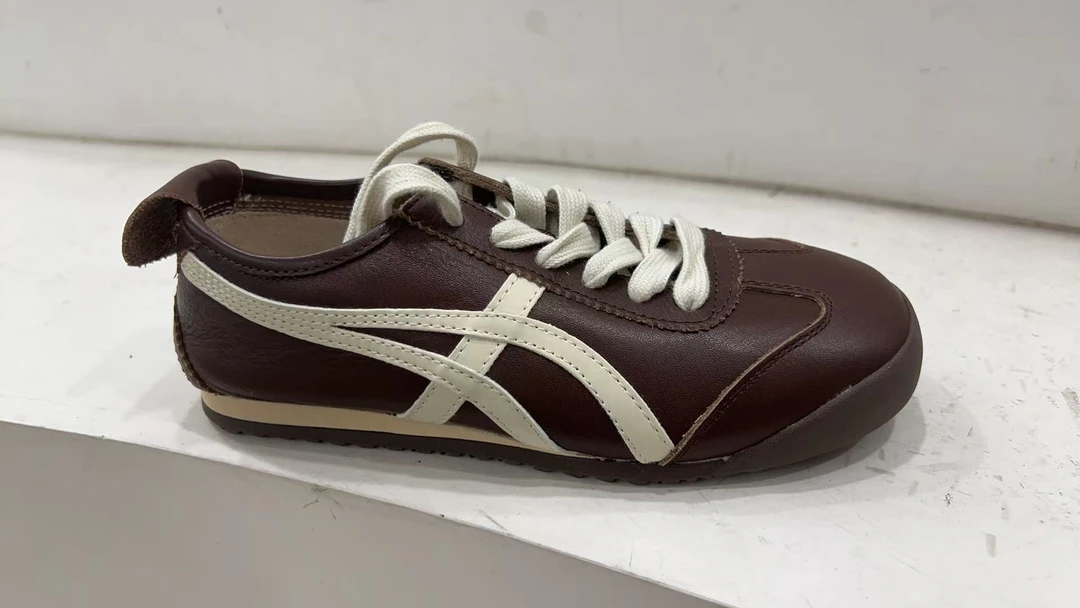 259-8夏季潮流运动鞋女鞋时尚休闲鞋植鞣皮拼色系带阿甘鞋