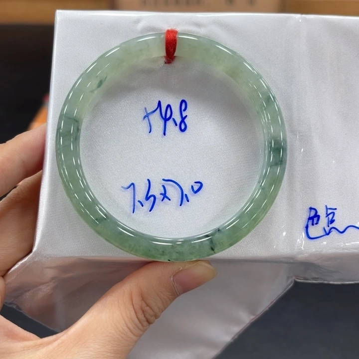 未镶嵌手镯翡翠翡翠