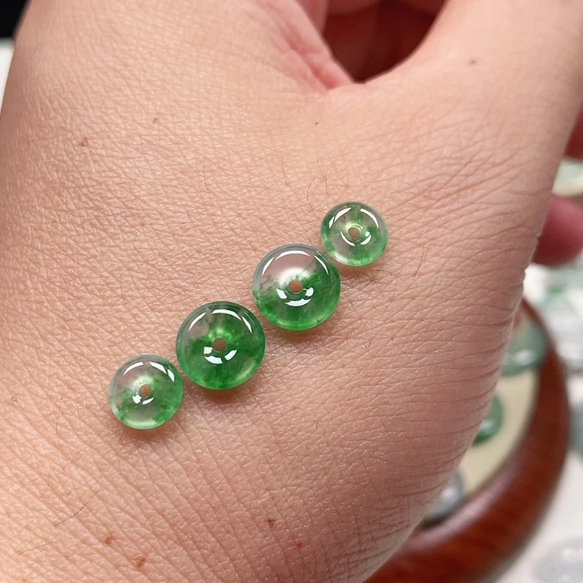 【闪购商品】翡翠未镶嵌吊坠(不含链)