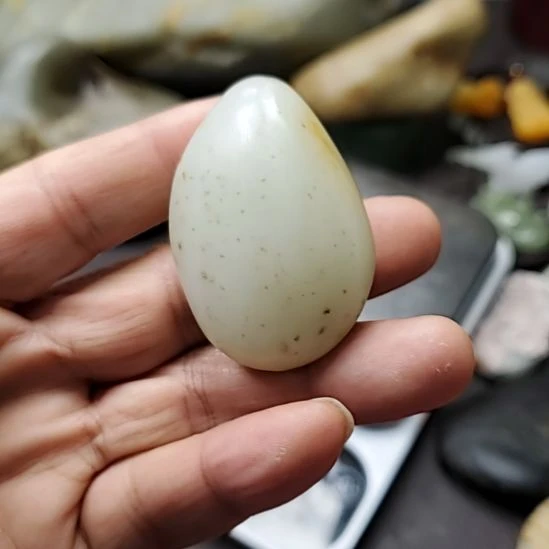 和田玉（糖玉）未镶嵌挂件