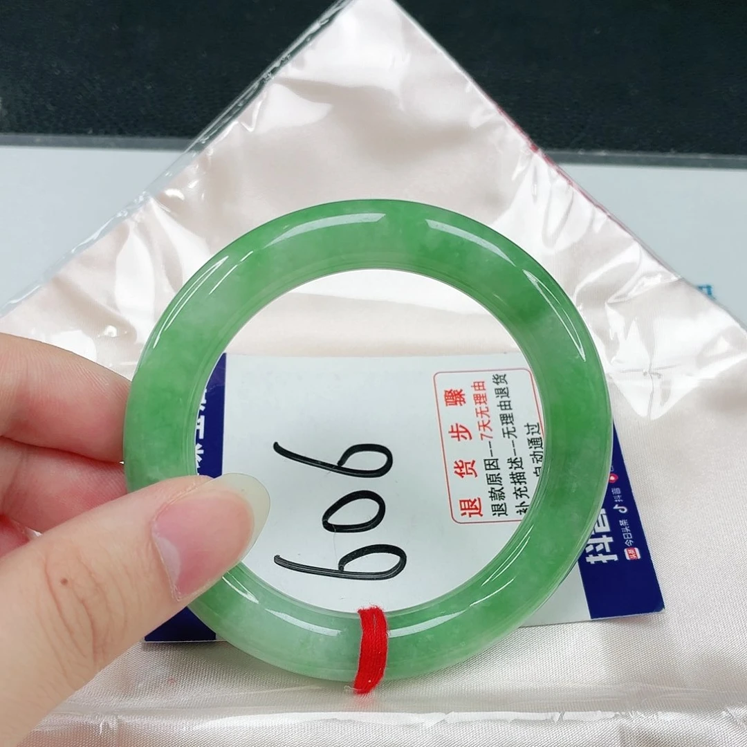 未镶嵌手镯翡翠翡翠