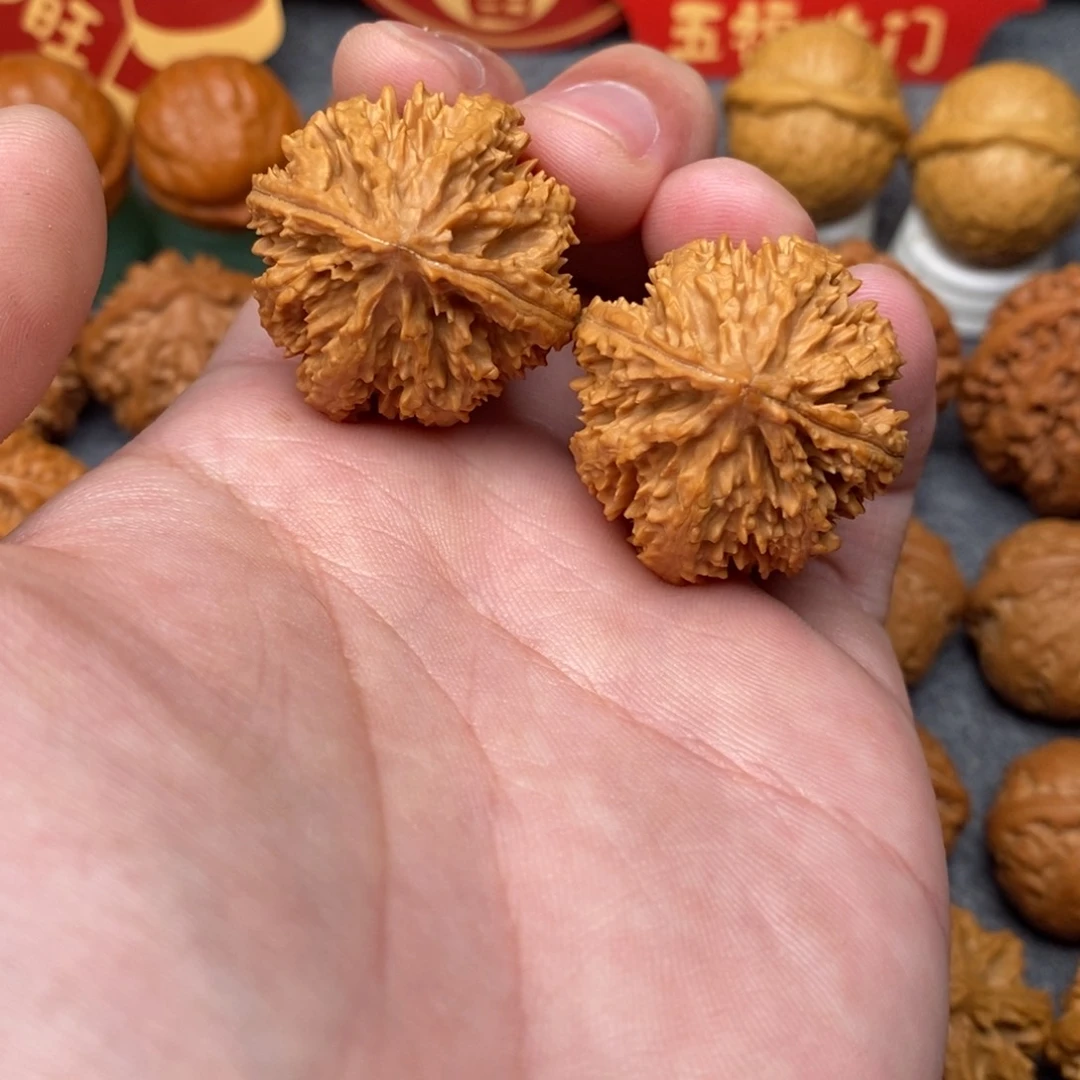 文玩核桃把件刺猬球