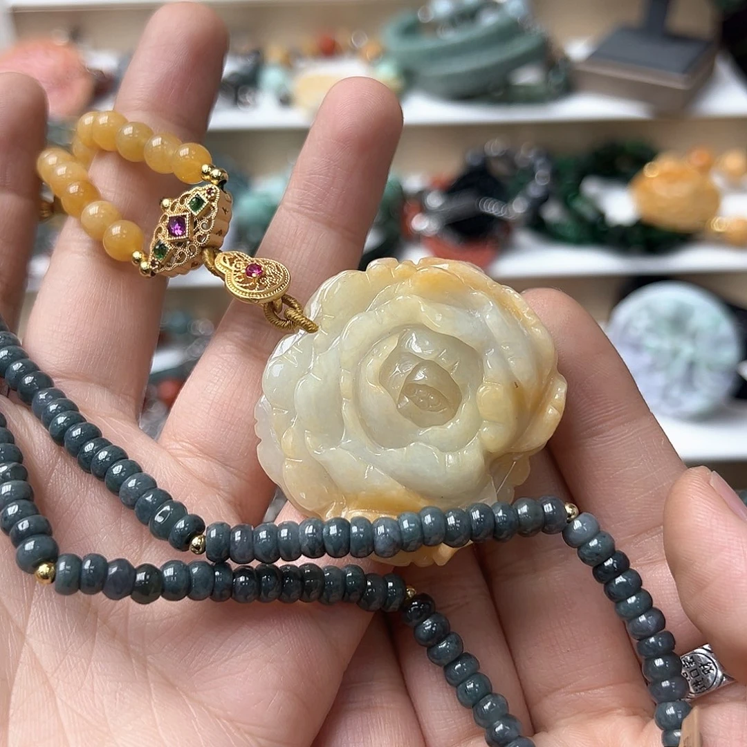 翡翠戒指未镶嵌晚*歌