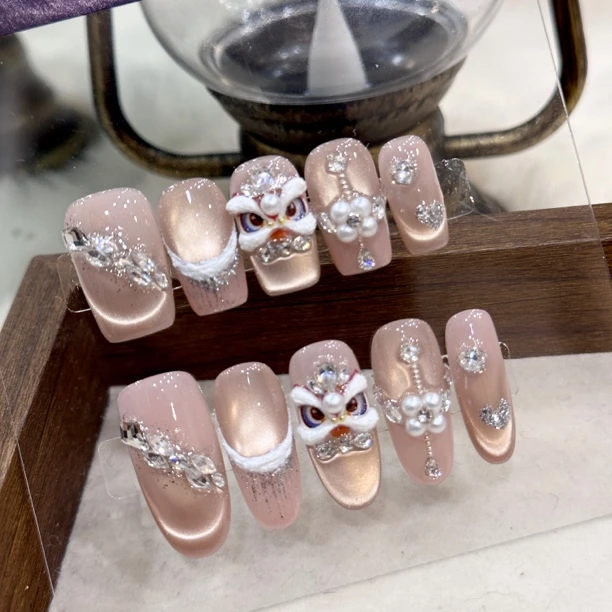 【醒狮3.0】红色猫眼纯手工高级感显白穿戴甲美甲贴片