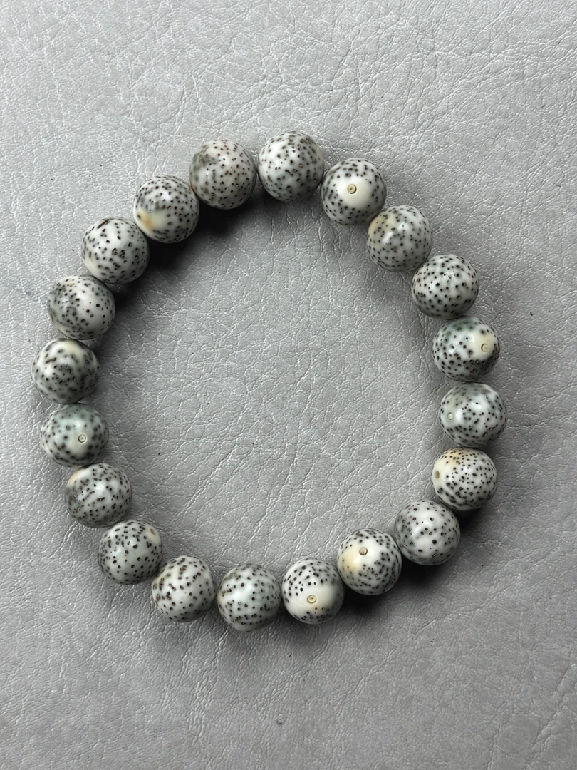 星月菩提石玉料带月卡12mm圆珠手串（20颗籽）