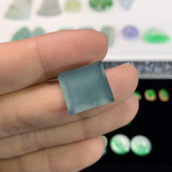 翡翠挂件未镶嵌翡翠无事牌