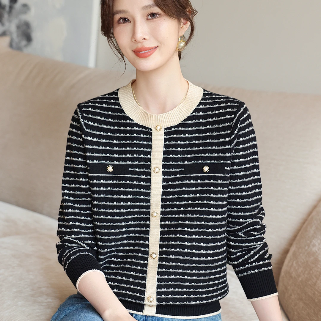 小香风妈妈秋装洋气上衣2025新款中年秋冬毛衣小衫中老年春秋套装