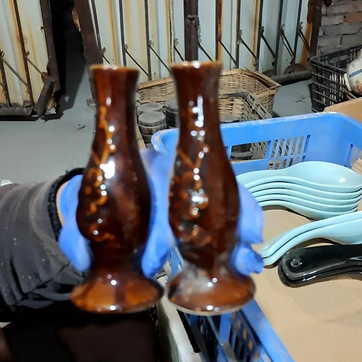 摆件陶瓷盘子碗啥都有