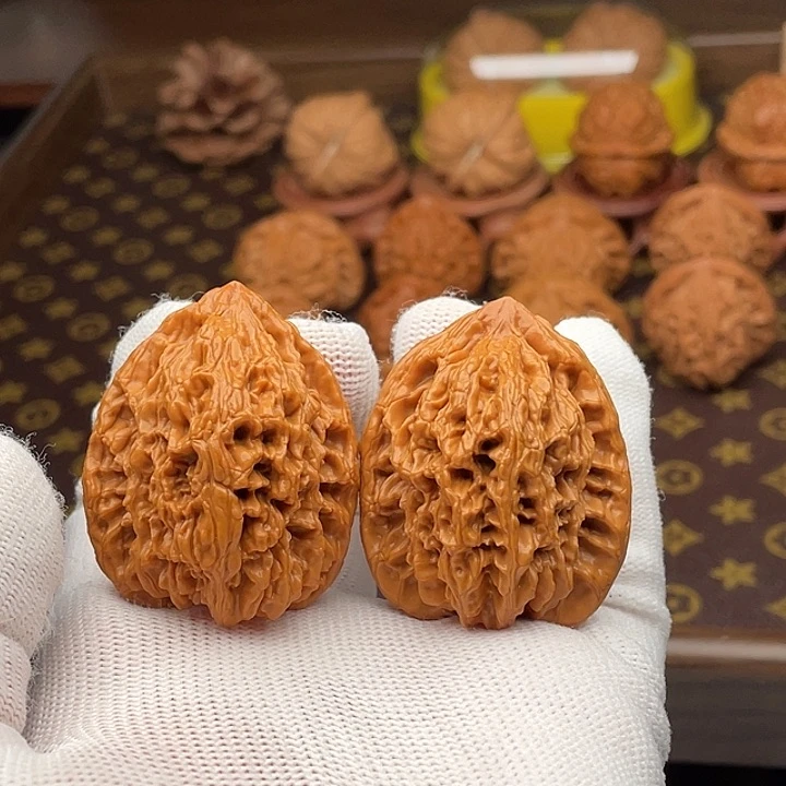 核桃文玩核桃四眼虎头