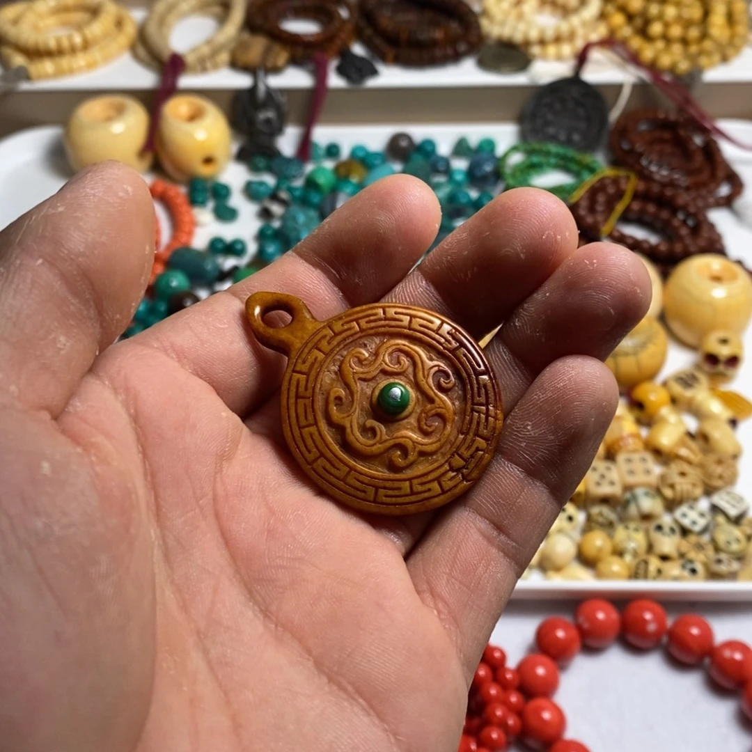 大叶紫檀（黑酸枝木类）