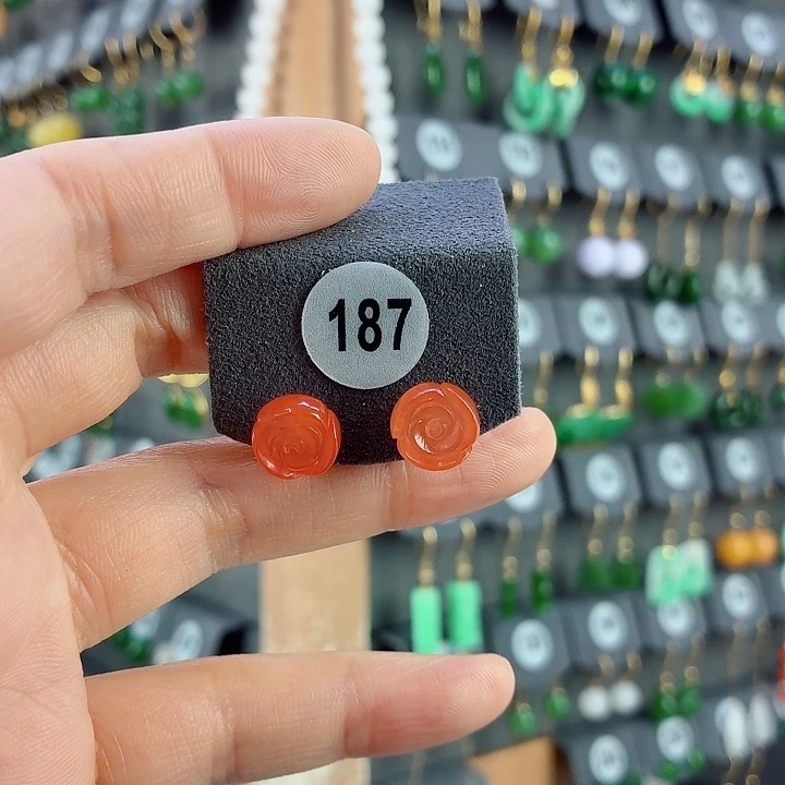 南红玛瑙18K金镶嵌耳饰