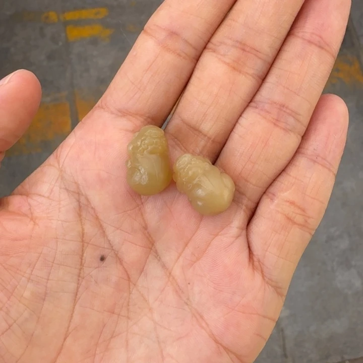 爱***猫和田玉未镶嵌吊坠(不含链)多样性发货（拍一发一）