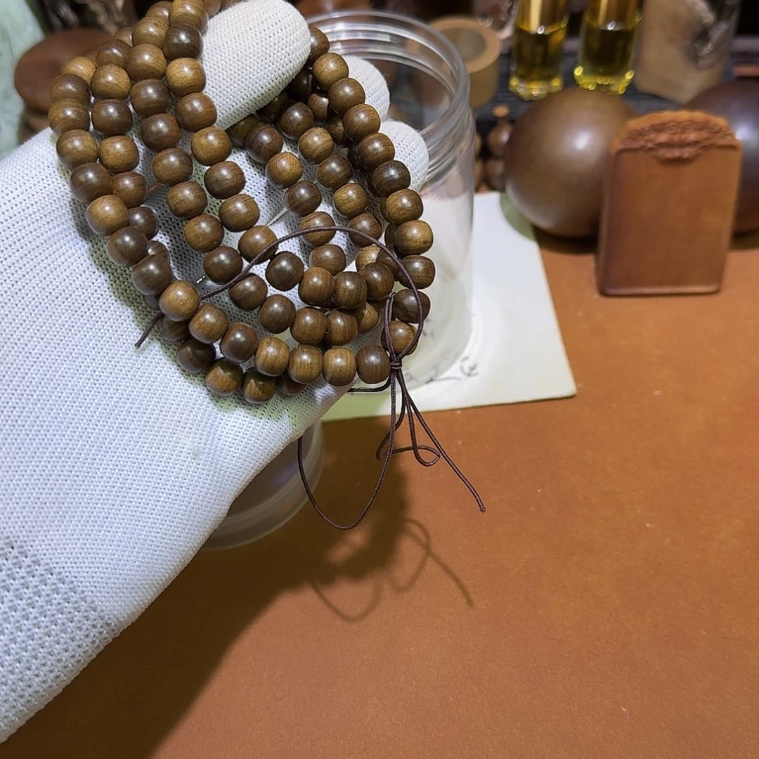 檀香木风化老料7×8×108颗黑横沉