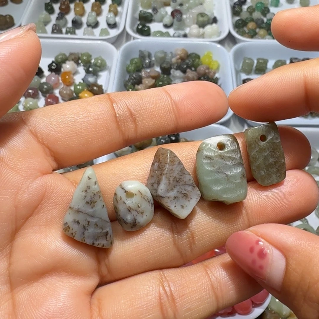 和田玉未镶嵌珠宝奇石